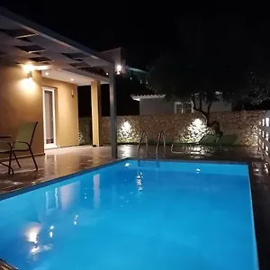 Villa Dreamcatcher, Vlachata